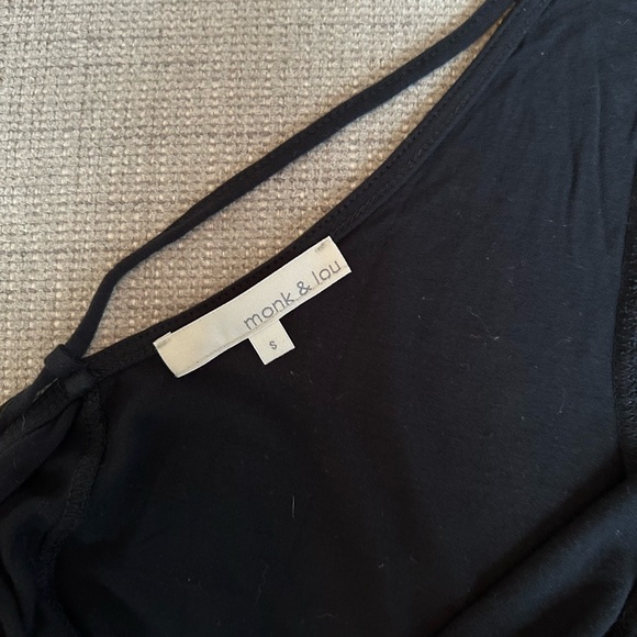 Women's Black Top - Picture 3 of 4